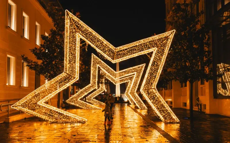 Christmas Lights Installation, Golden Triangle Lights.